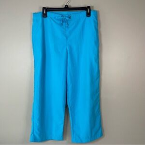 L.L. Bean Women's Medium Aqua Supplex Capri Active Hiking Pants Stretch‎ Pockets